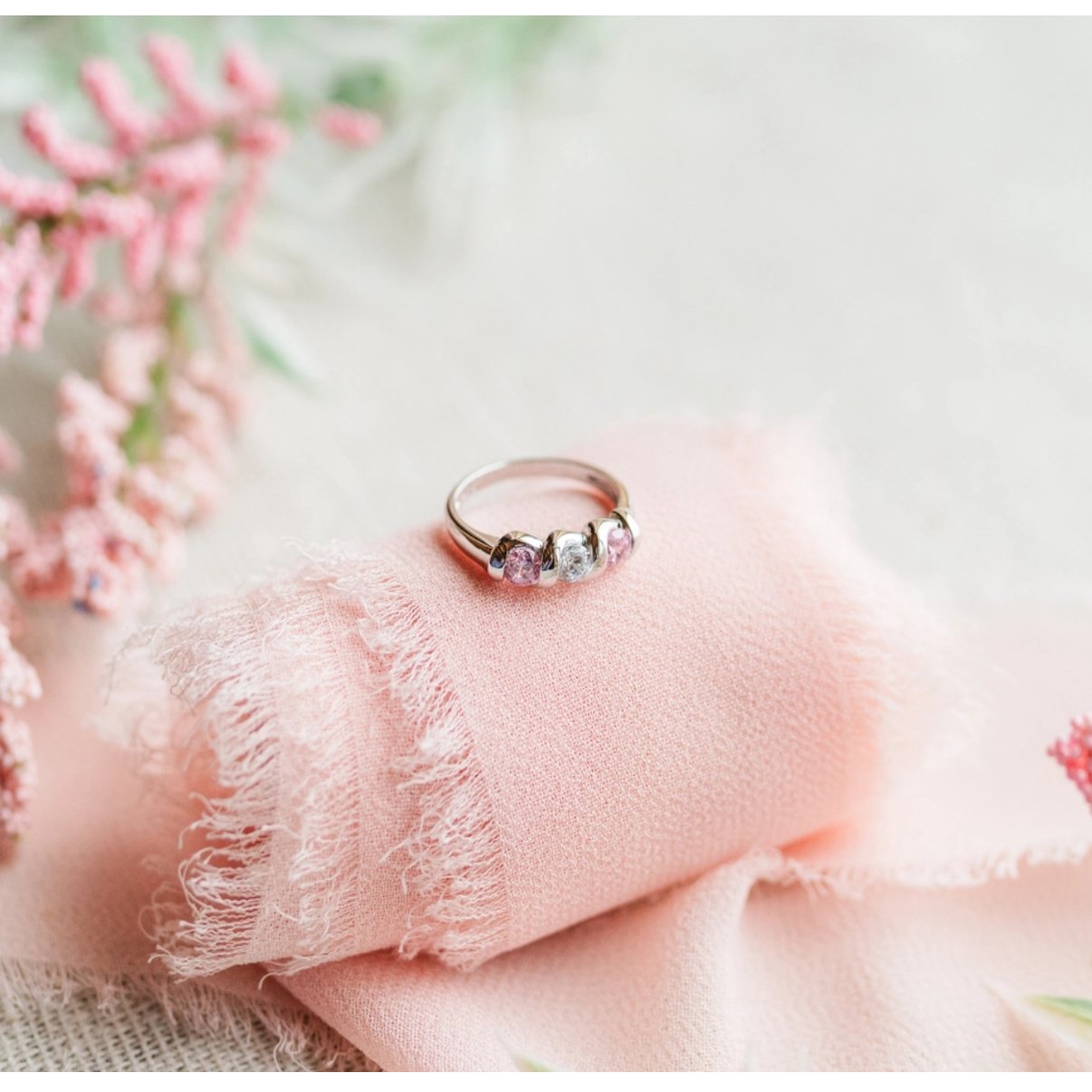 Bague torsade Bébé Loup - Main Image