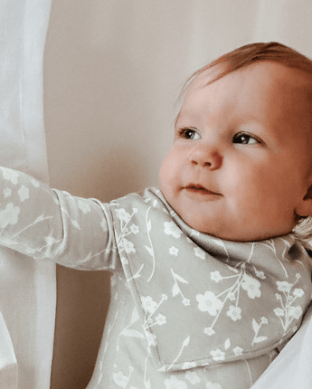 Bavoir magnolia - Bébé LoupGünamüna