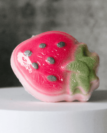 Bombe de bain Fraise - Bébé LoupSavonnerie Poussière d'Étoile