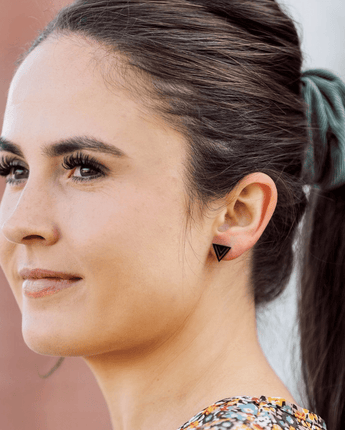 Boucle d'oreille Pinnacle - Bébé LoupSteel & Clover