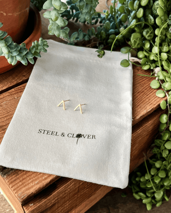 Boucle d'oreille Valleyview or jaune - Bébé LoupSteel & Clover