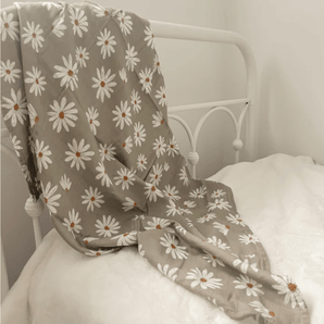 Mousseline Fleurs fond sauge - Bébé LoupCréation Jade