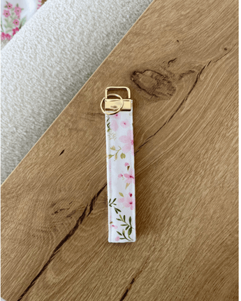 Porte - clé Sakura rose - Bébé LoupALaroqueDesign