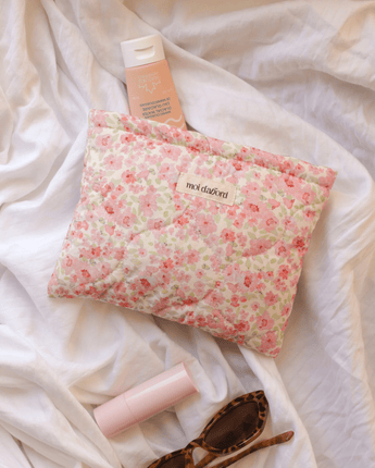 Trousse fleurie - Bébé LoupMoi d'abord